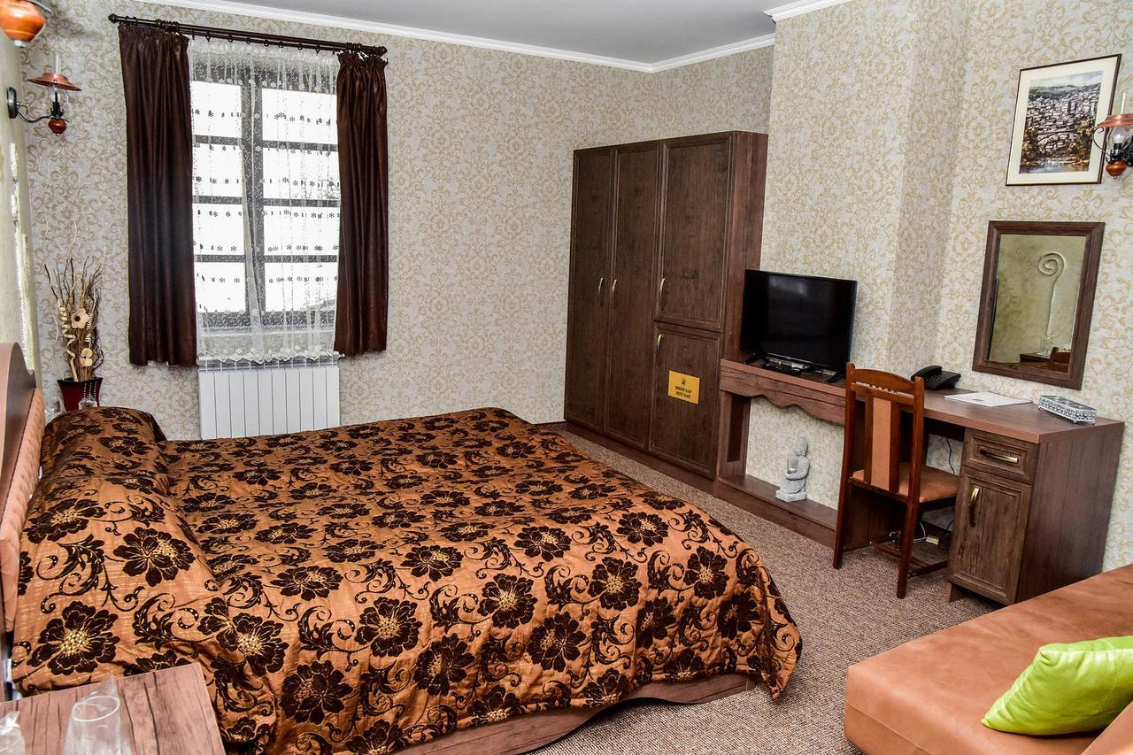 ארבאנאסי Hotel Izvora 2 מראה חיצוני תמונה