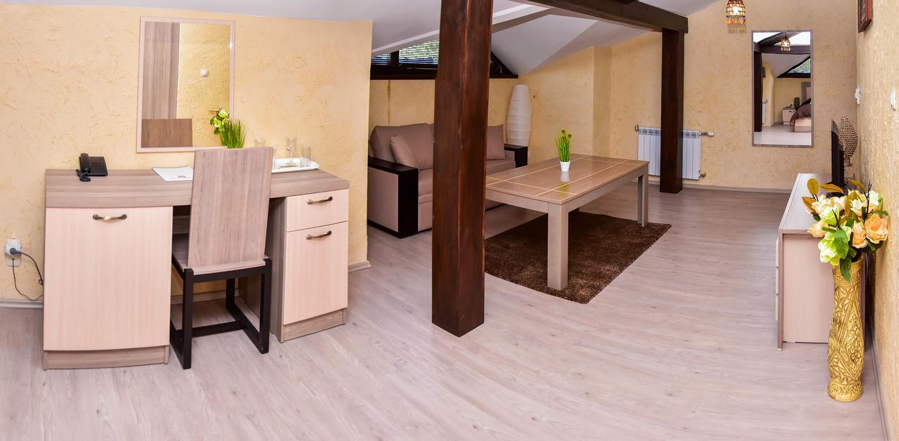 ארבאנאסי Hotel Izvora 2 מראה חיצוני תמונה